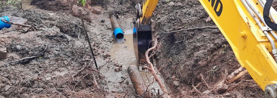 Imagem Vazamento em adutora de ETA afeta abastecimento em povoado de Piranhas